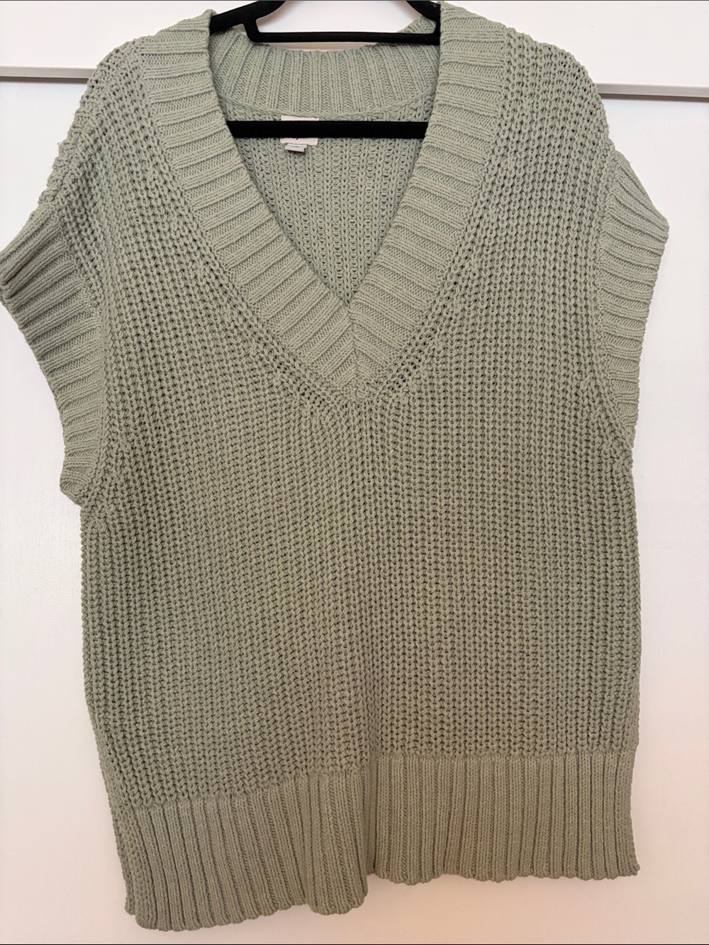 Women’s V-Neck Knit Sweater Vest - Sage Green